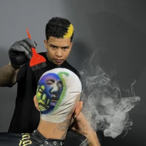 Portada del curso de Colorimetría Aplicada con diseño de cabello en tonos fríos.